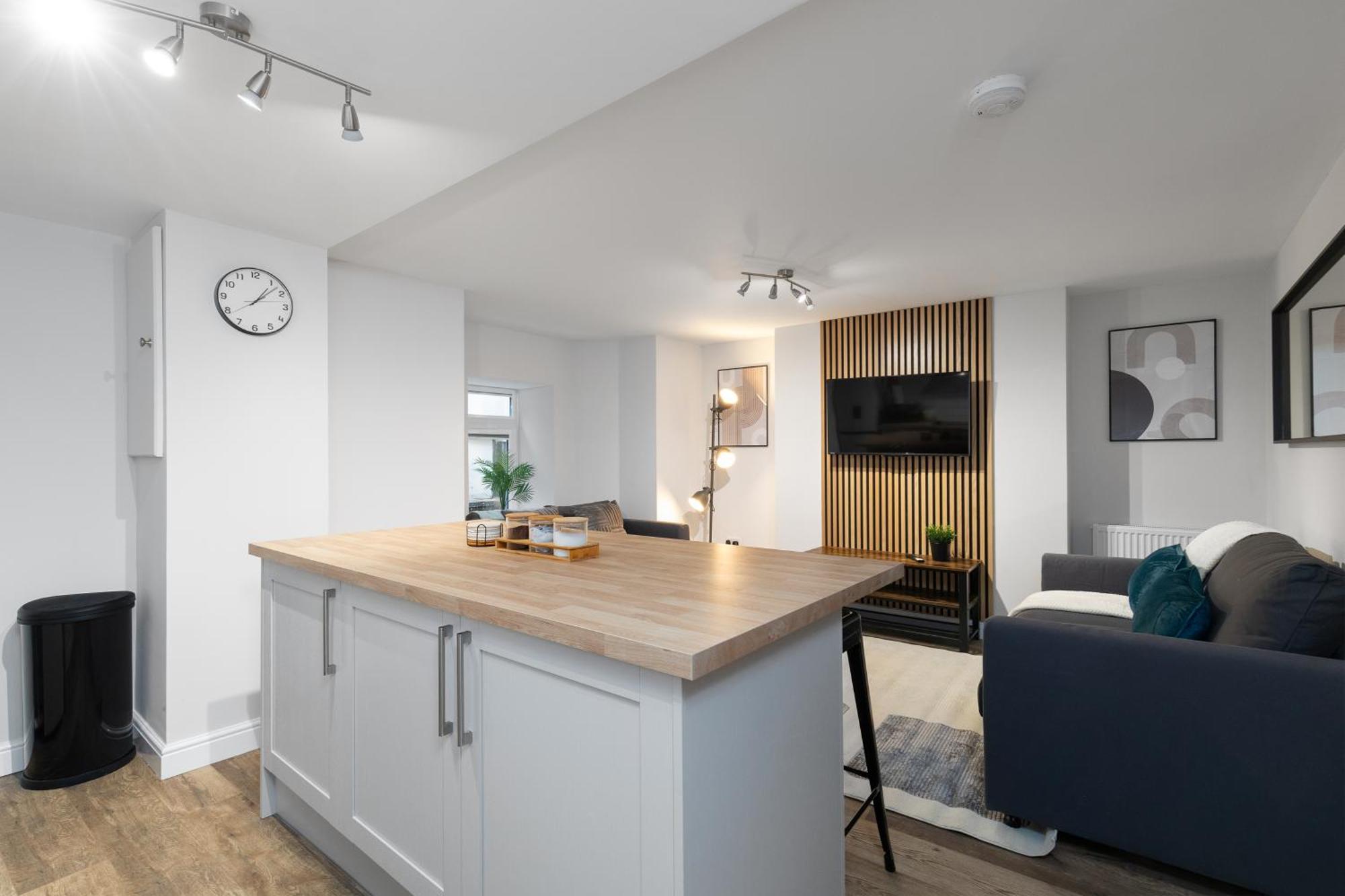 Luxury Lower-Level One Bed Apt Leeds  Exteriör bild