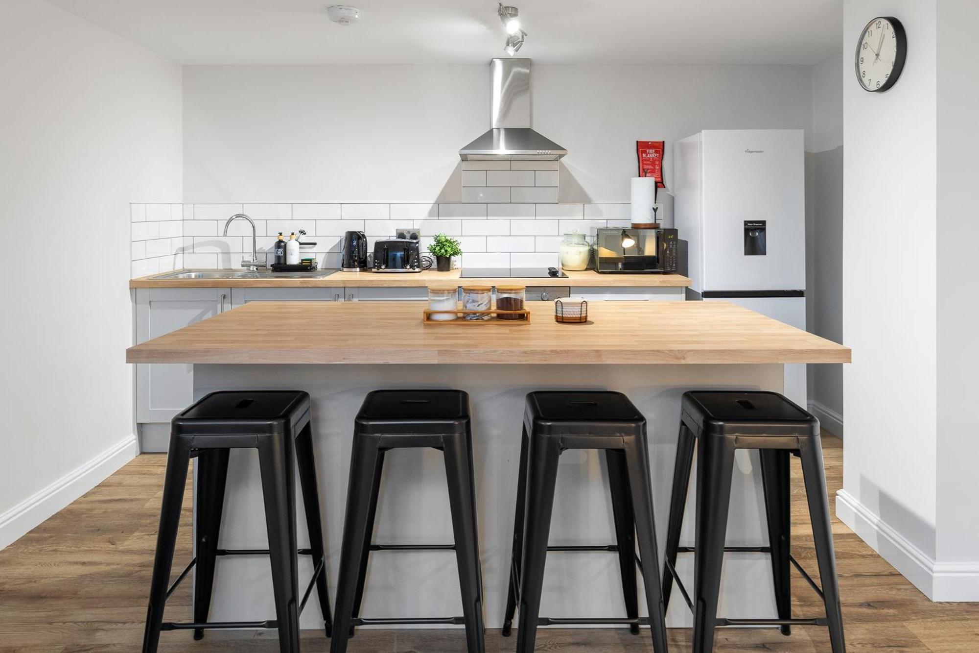 Luxury Lower-Level One Bed Apt Leeds  Exteriör bild
